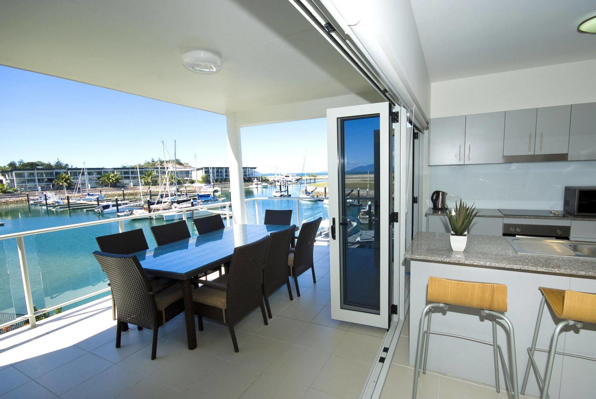 נלי ביי Beachside Magnetic Harbour Apartments מראה חיצוני תמונה