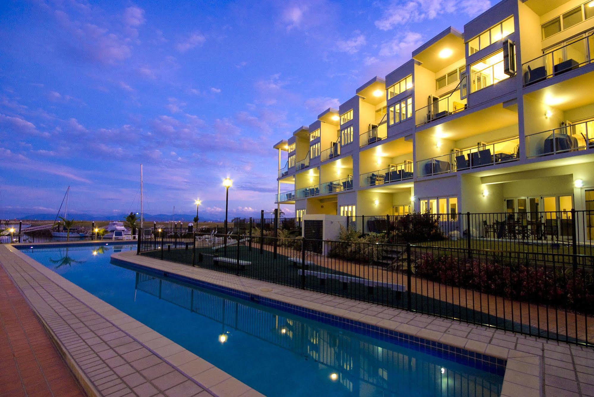 נלי ביי Beachside Magnetic Harbour Apartments מראה חיצוני תמונה